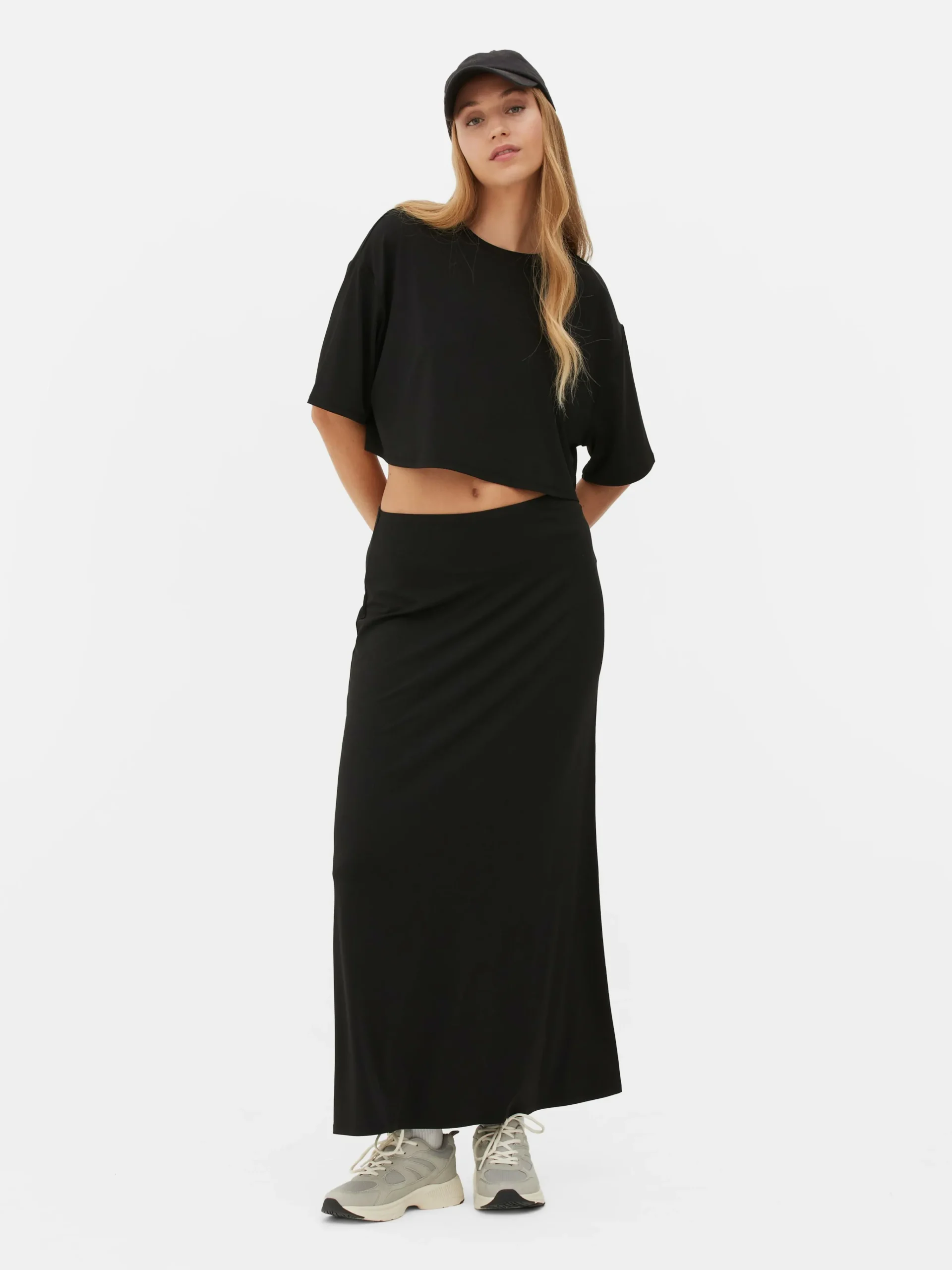 Boxy Cropped T-Shirt|Primark Outlet