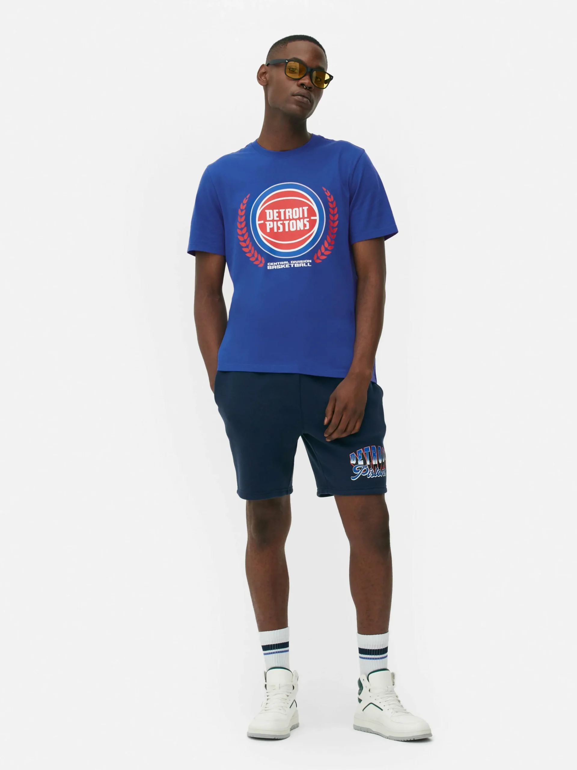 Detroit Pistons Graphic T-Shirt|Primark Discount