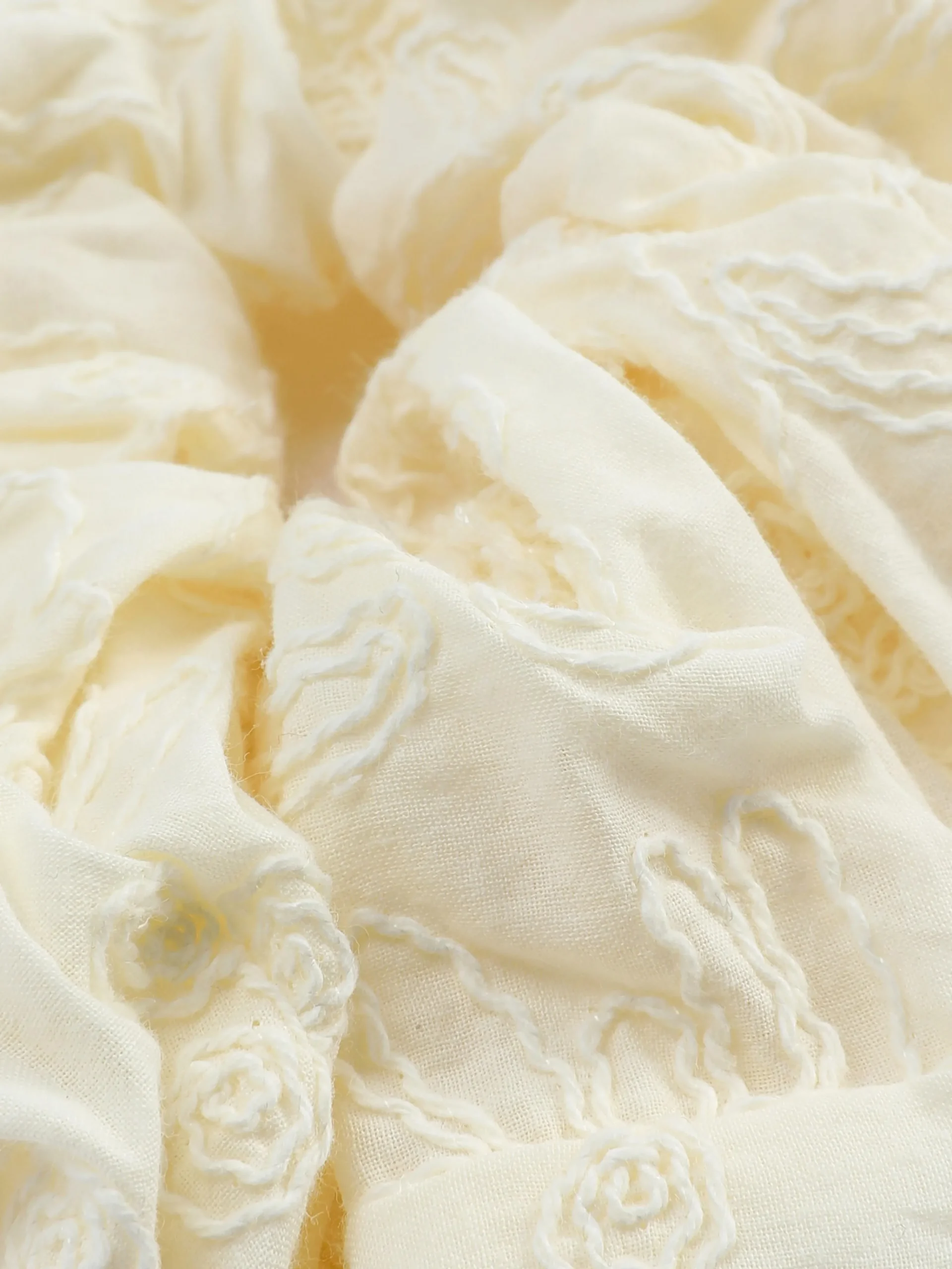 Embroidered Scrunchie|Primark Online