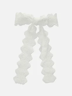 Eyelet Bow Hair Clip|Primark Best