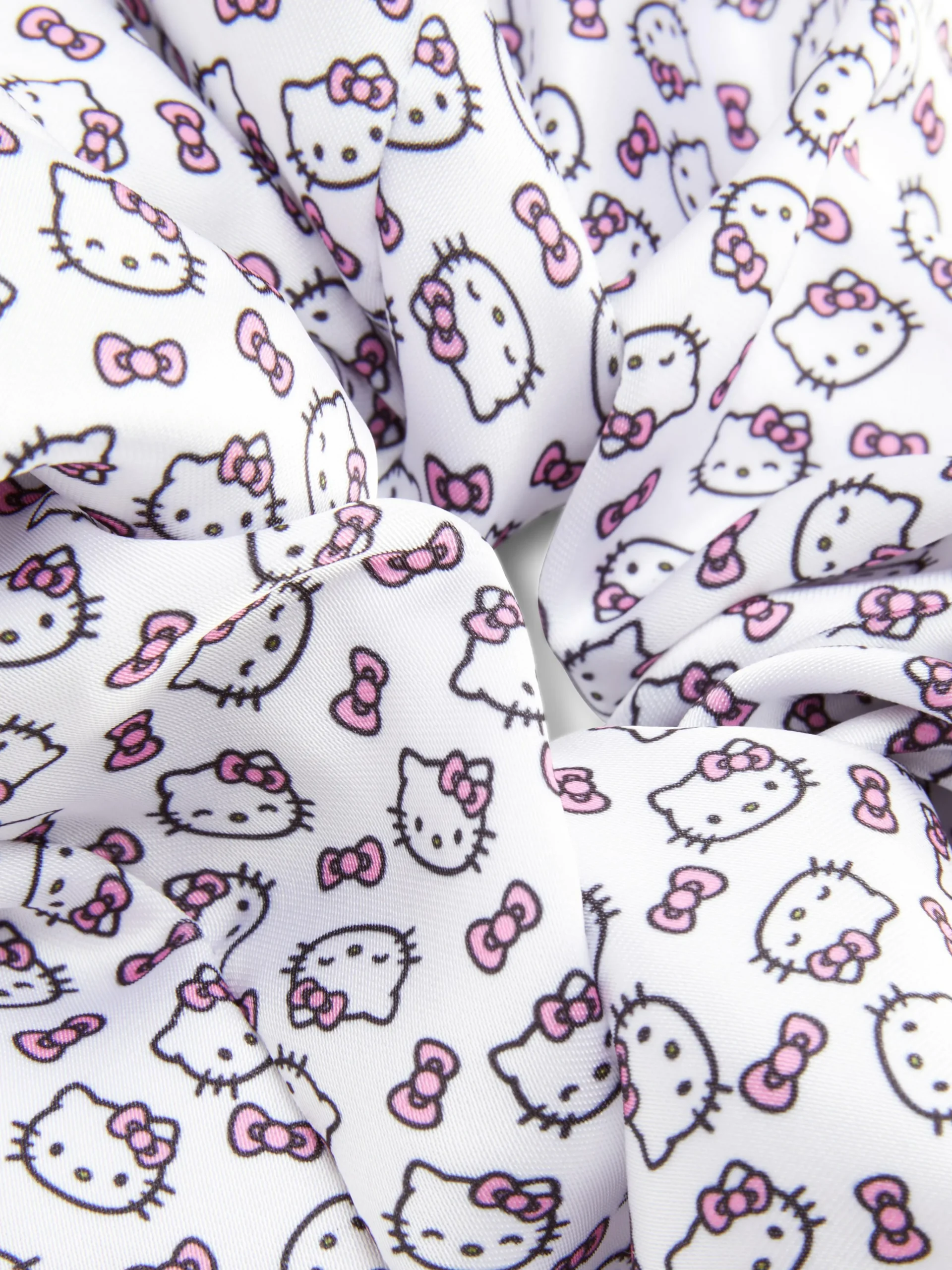 Hello Kitty Oversized Scrunchie|Primark Sale