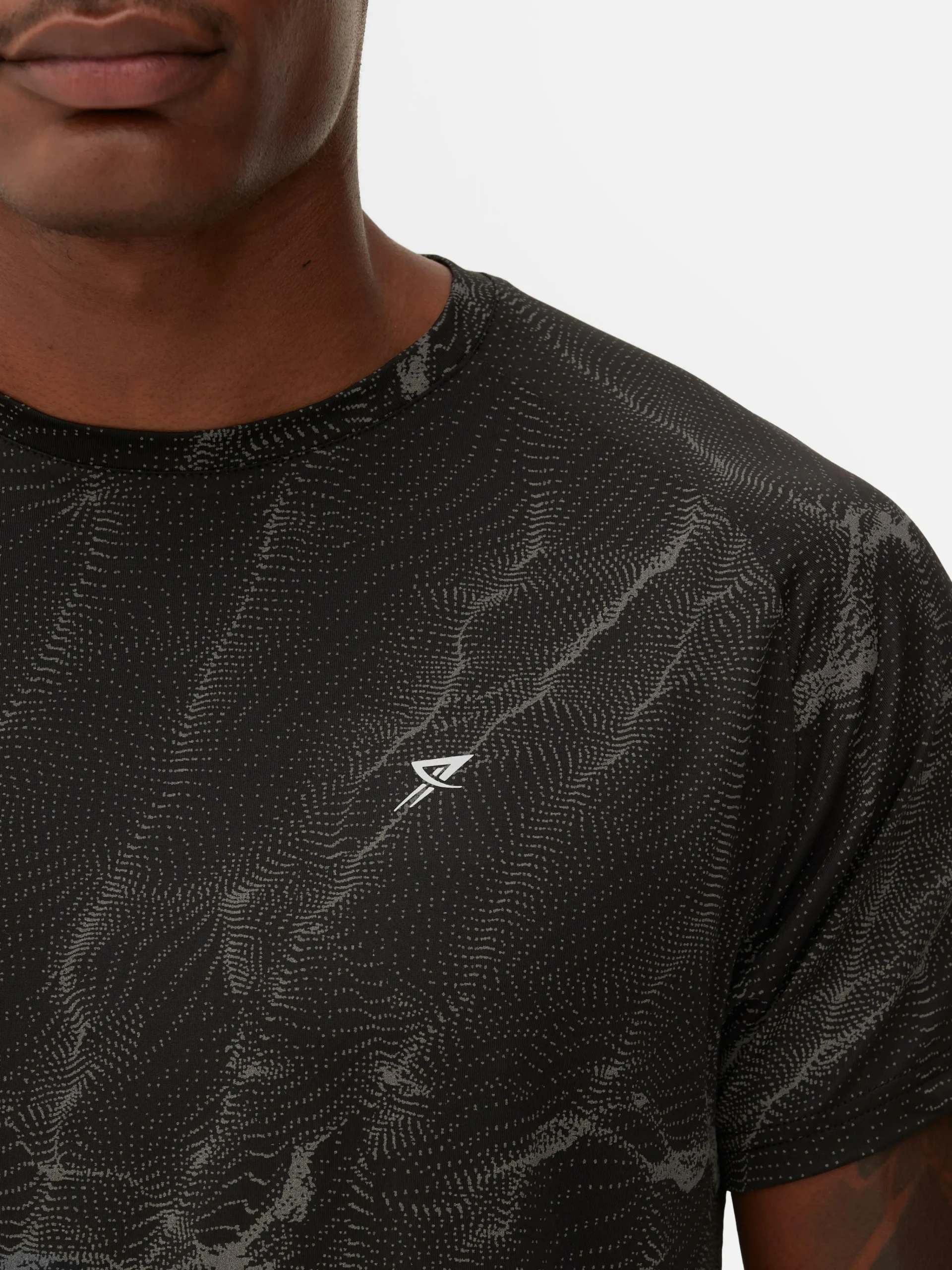 Patterned Performance T-Shirt|Primark Online