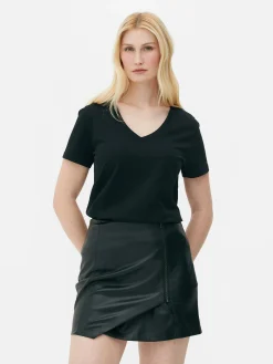 Regular Fit V-Neck T-Shirt|Primark Best