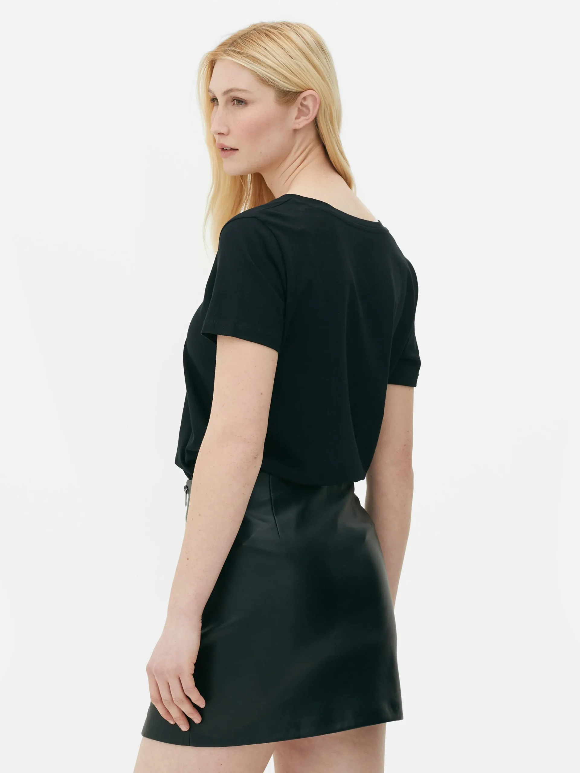 Regular Fit V-Neck T-Shirt|Primark Best