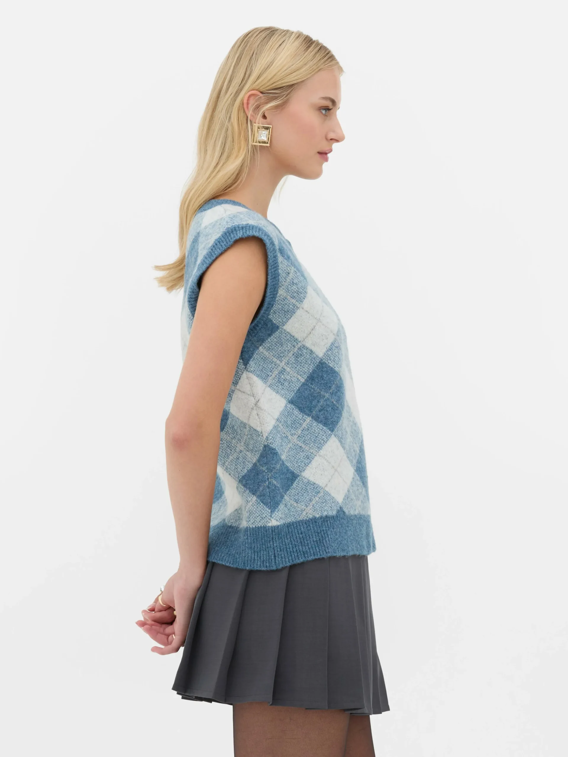 Rita Ora Argyle Knit Vest|Primark Outlet