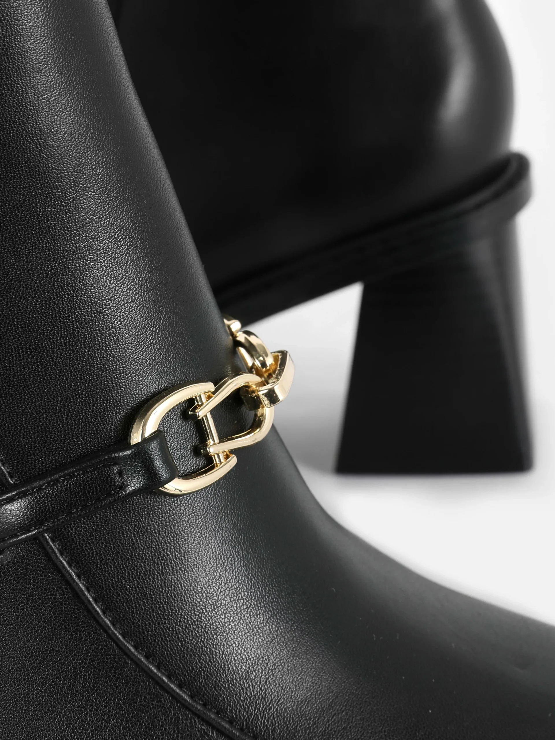 Rita Ora Chain Detail Block Heel Boots|Primark Discount