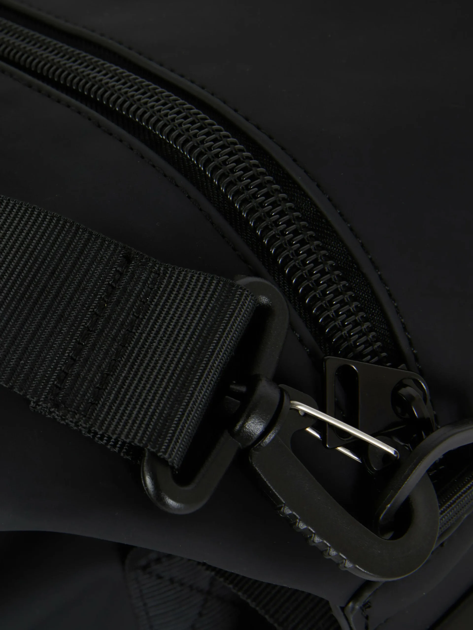 Rubberized Carryall|Primark