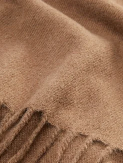 Tasseled Woven Scarf|Primark Outlet