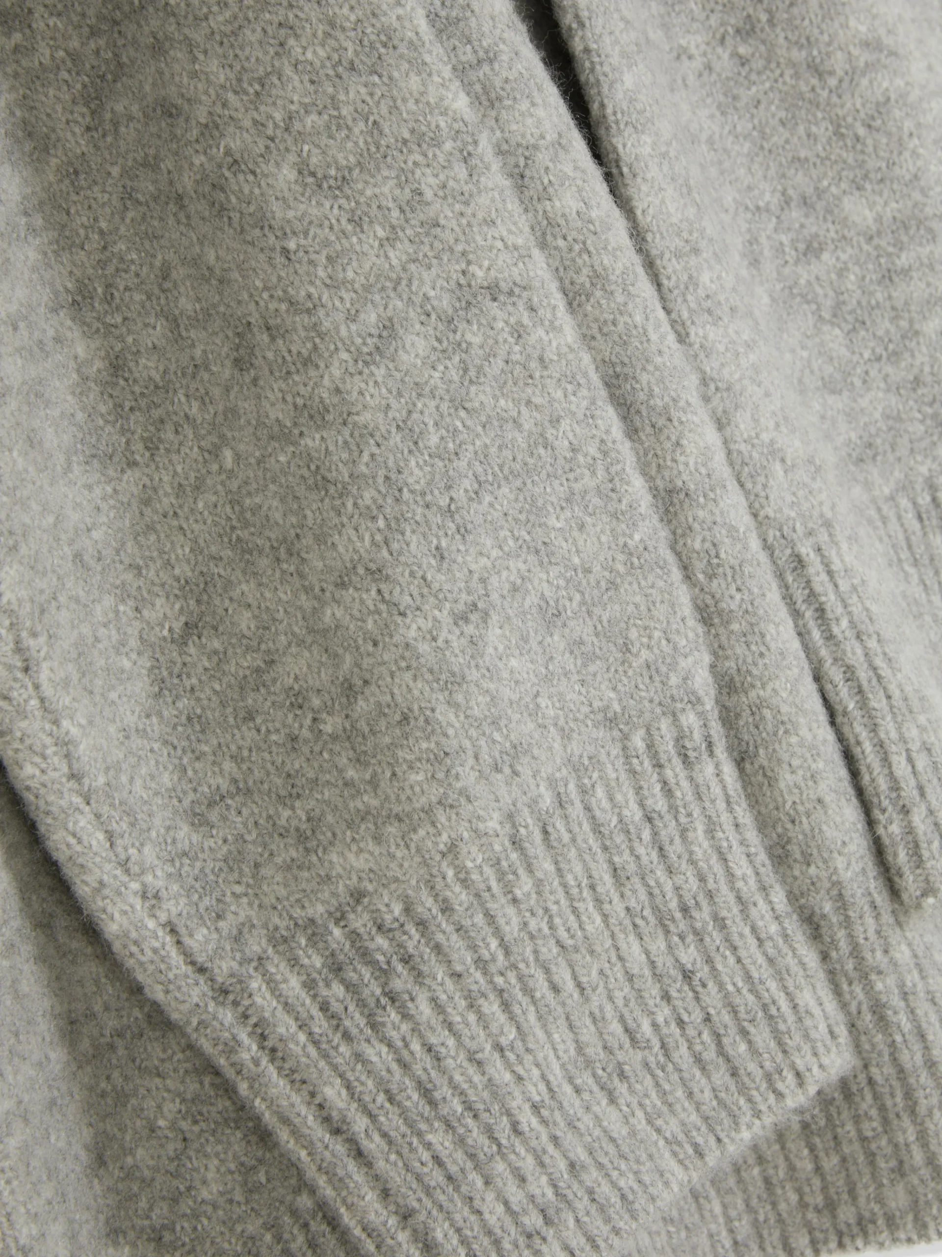 V-neck Sweater|Primark Hot